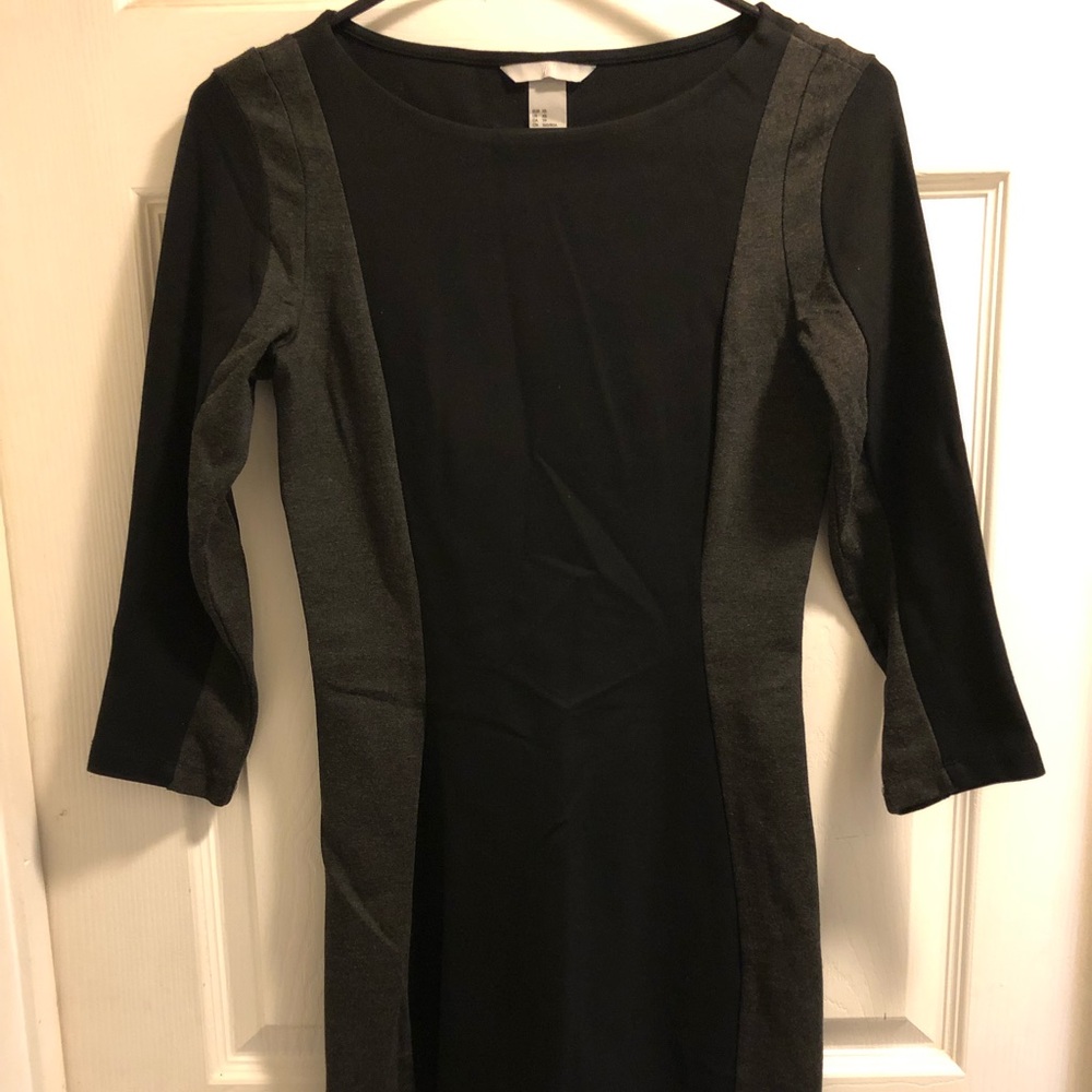 3/4 length sleeved stretchy dress